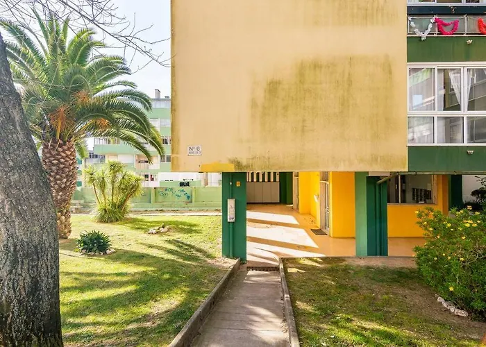 Isabel Dream Iii, 400m From The Train Διαμέρισμα Rinchoa